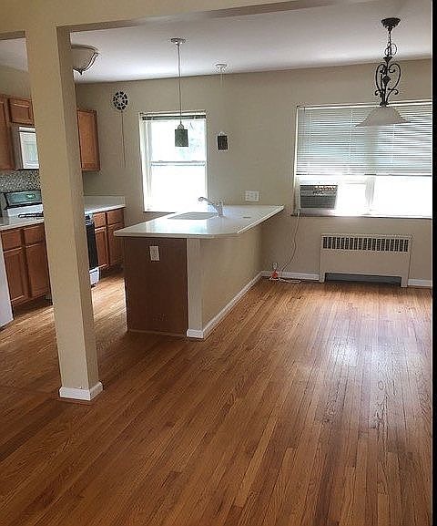 1st image of 6945 Murray Ave
