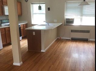 6945 Murray Ave, Cincinnati, OH 45227