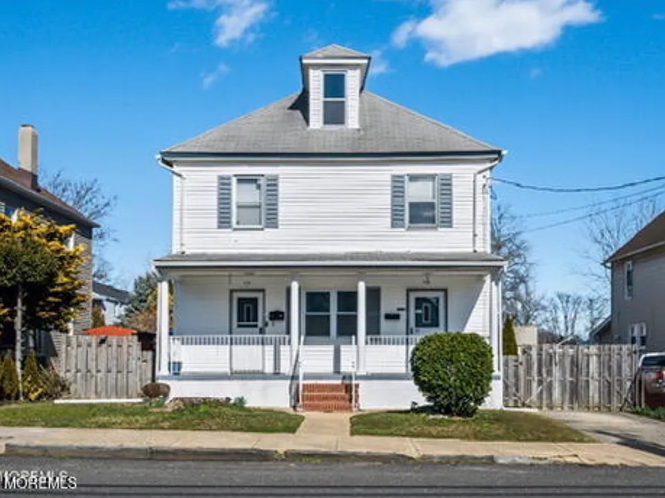 437 Willow Ave