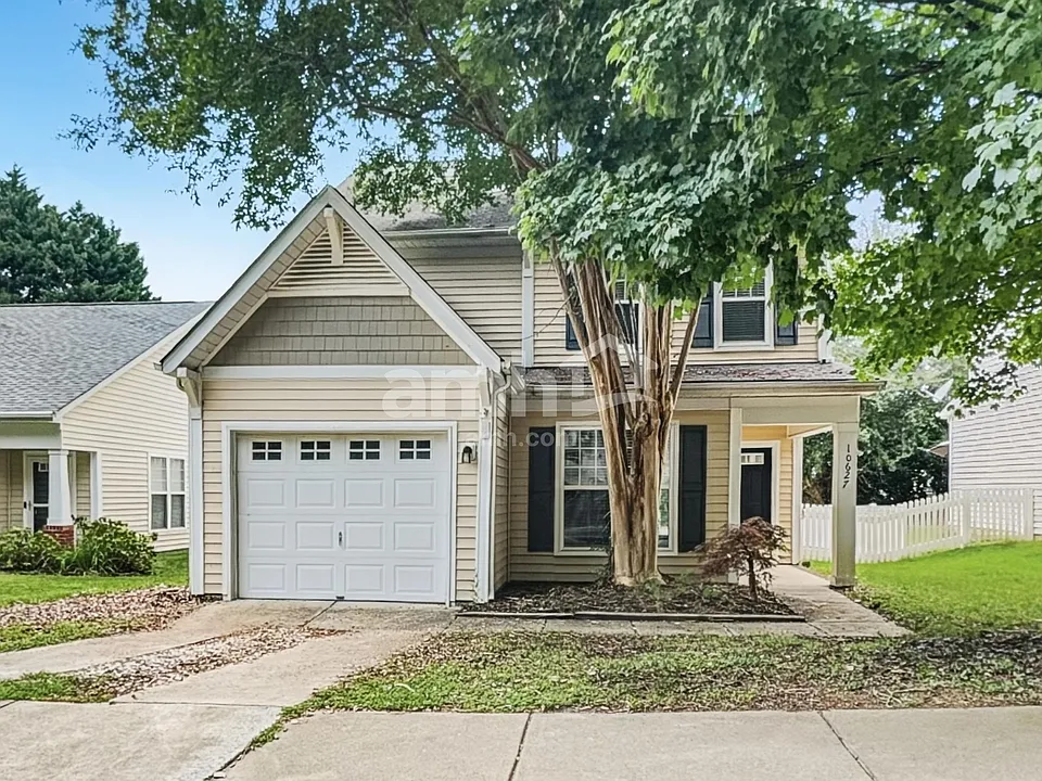 10627 Secret Garden Ln