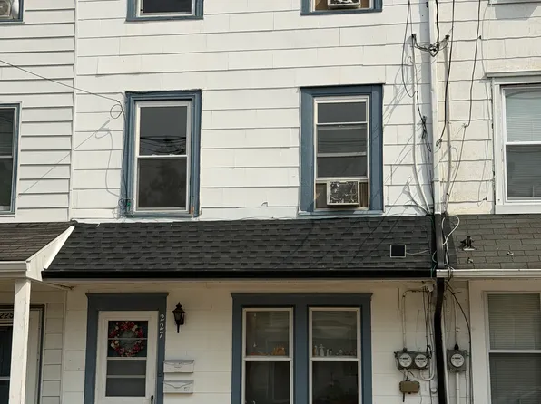 227 E Broad St APT 2, Burlington, NJ 08016