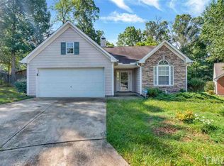 611 Crossview Ln, Durham, NC 27703