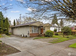 8620 35th Avenue SW, Seattle, WA 98126