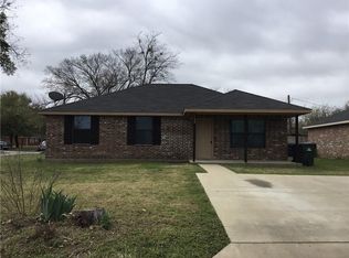 900 Marshall St, Sanger, TX 76266
