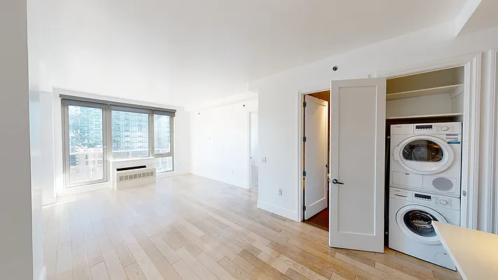 Rented by Iryna Ferenets, LREB | media 3