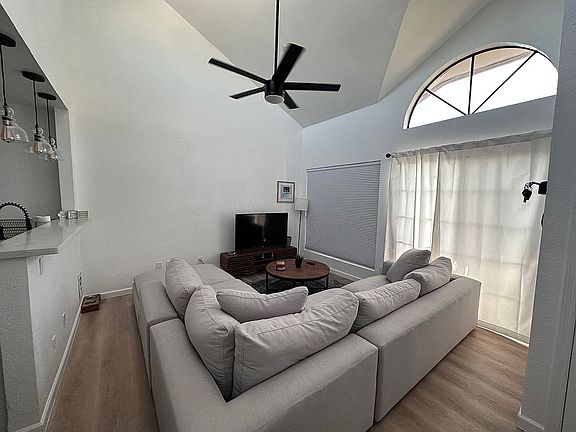 5th image of 8888 N 47th Ave APT 215