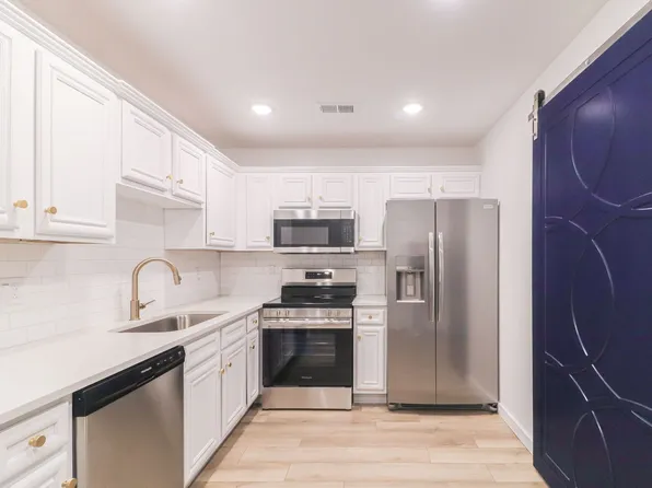 805 E Oak Ave #4, Jonesboro, AR 72401