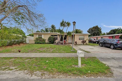 3500 SW 37th St Photo 1
