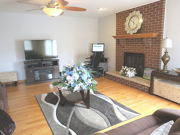 3rd image of 7345 194th St