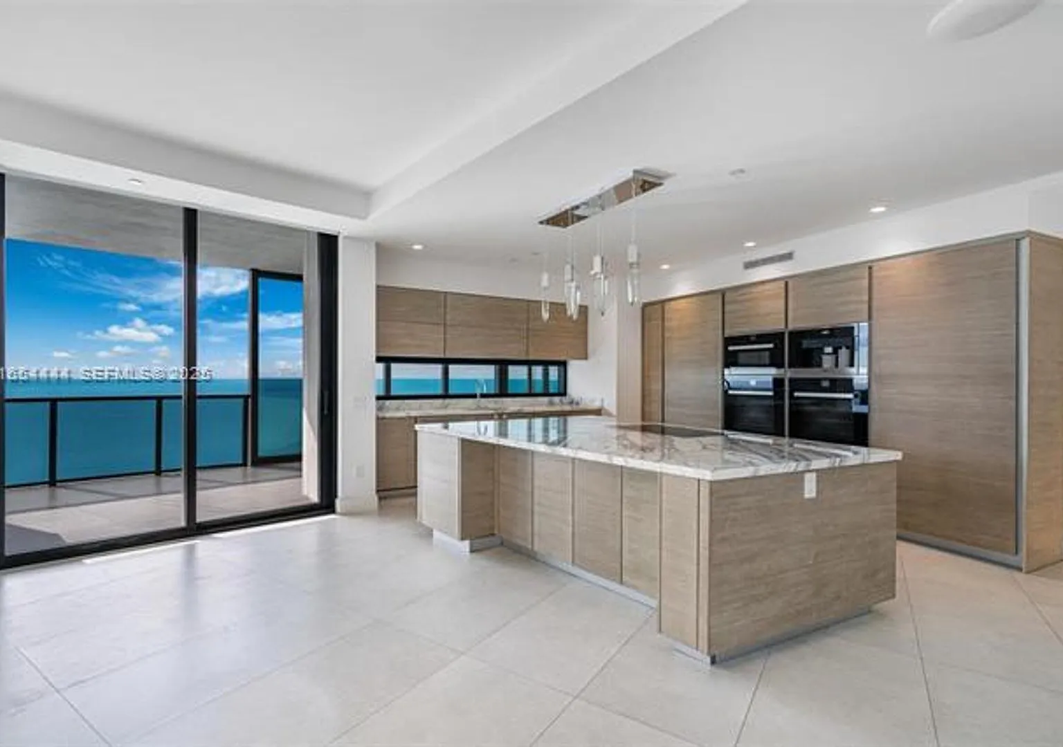 18555 Collins Ave cu-5001, Sunny Isles Beach, FL 33160 — Photo 1