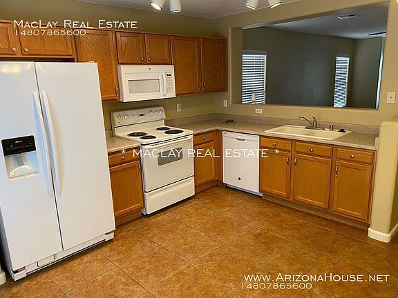 2nd image of 28621 N Opal Ct
