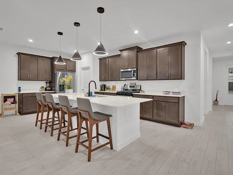 14391 SW Skye Dr — Photo 7
