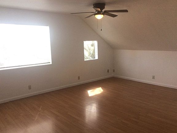 5th image of 6323 Yakima Ave #2