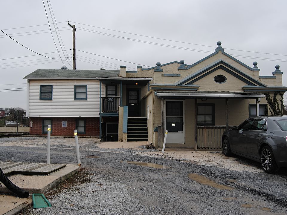 1st image of 645 Oak Hill Ave APT 2FS