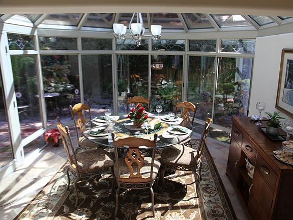 Dining Room / Solarium
