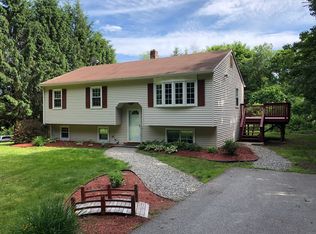 29 Marion Ln, Canterbury, CT 06331
