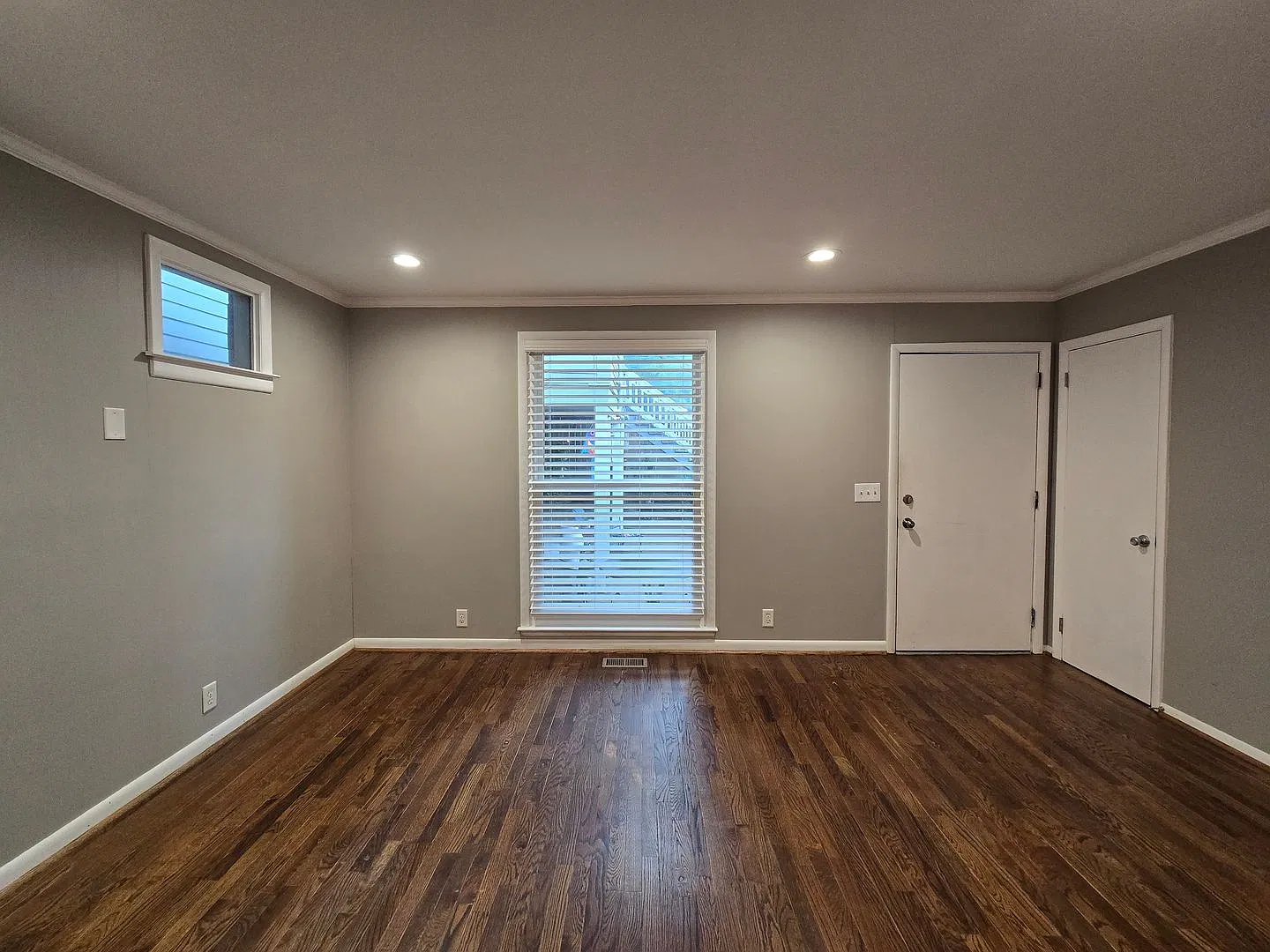 Charming 2 Bed 1 Bath Apartment | Hillsboro West-End — Photo 2