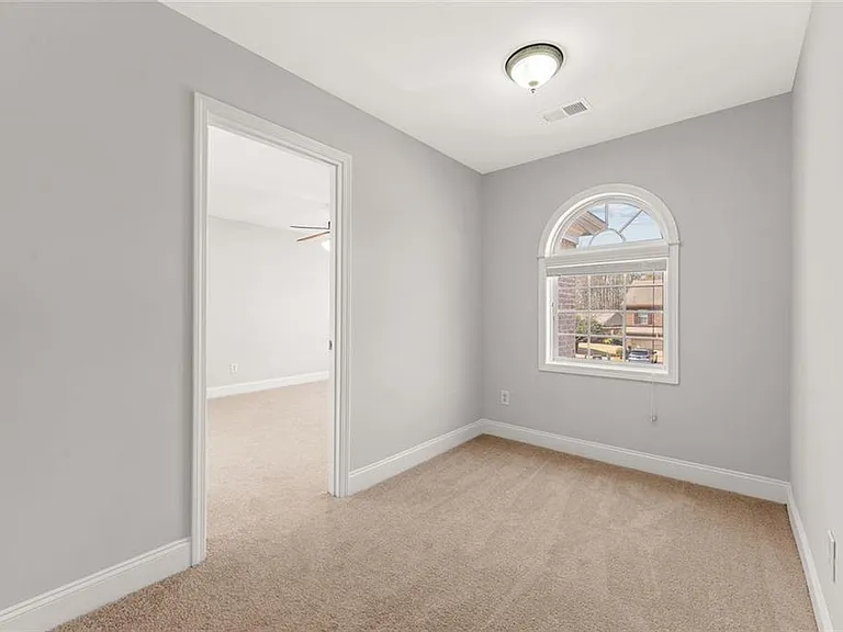 3329 Rosecliff Trce — Photo 44