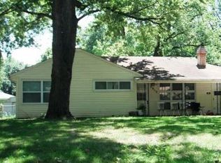 3913 SW Dixie Ct, Topeka, KS 66614