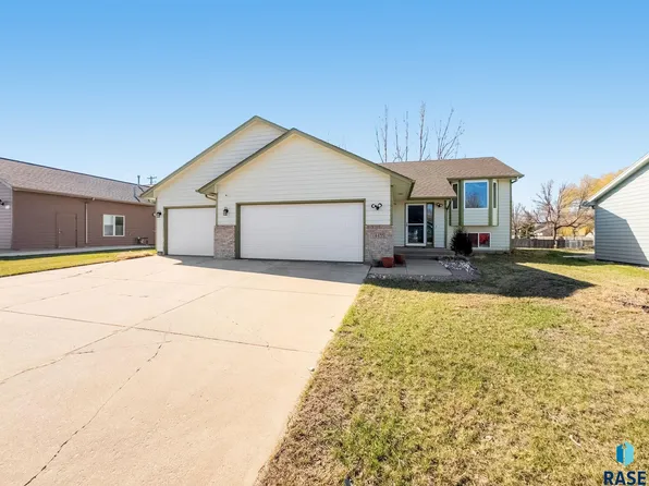 4435 E 38th St, Sioux Falls, SD 57103