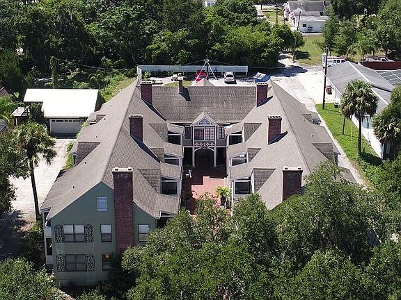 2nd image of 436 E Park Ave