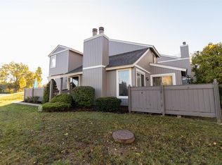 105 Twin Lakes Dr, Fairfield, OH 45014
