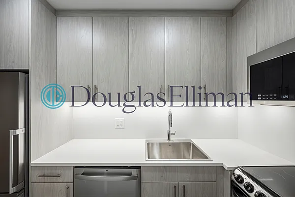 Rented by Douglas Elliman | media 18