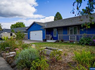 1134 Hermanson St, Woodburn, OR 97071