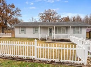 1200 Academy St, Eldorado, IL 62930