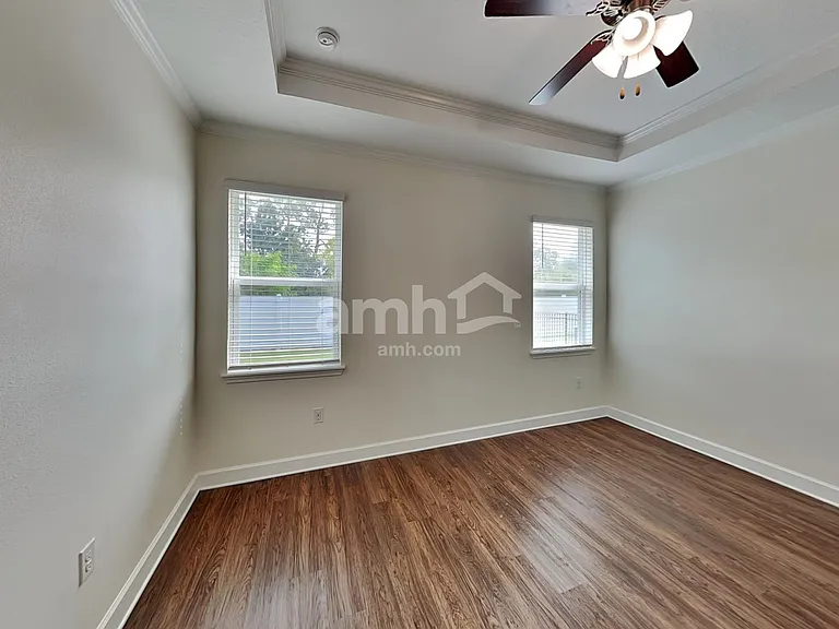 323 Pine Terrace Dr — Photo 8