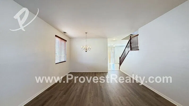 6 bed, 4.0 bath, 3157 sqft, $2,700 — Photo 4