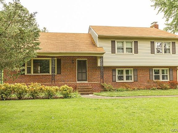 2nd image of 101 Henry Pl