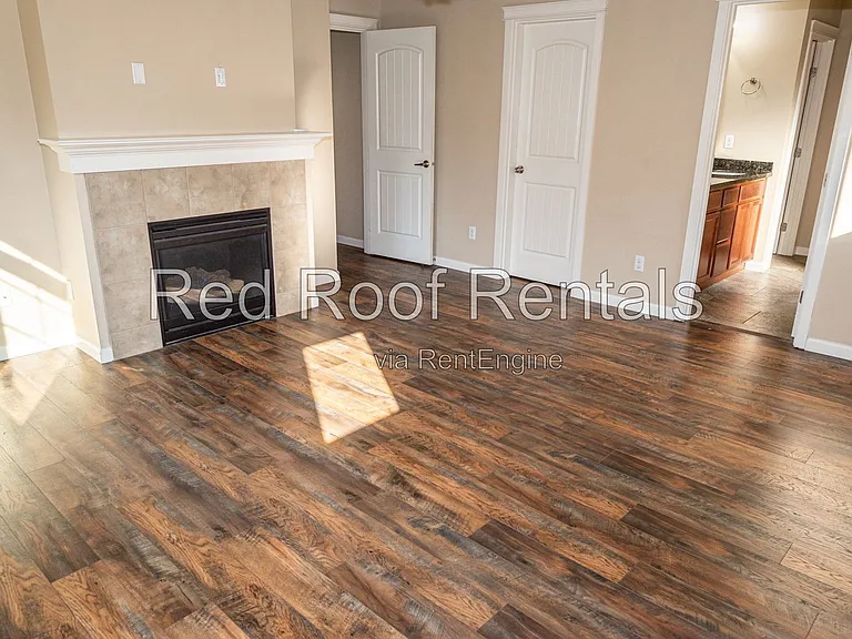 1441 Farina Loop SE — Photo 34