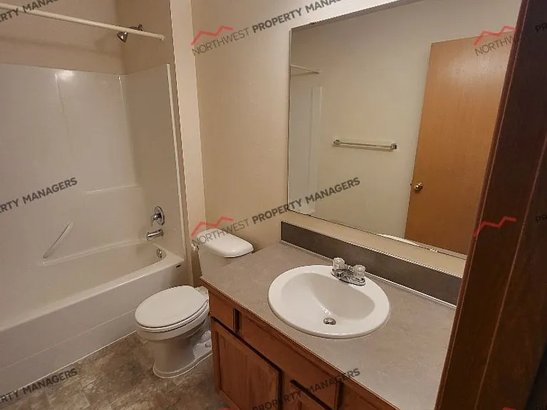 1107 Woodland Ave — Photo 13