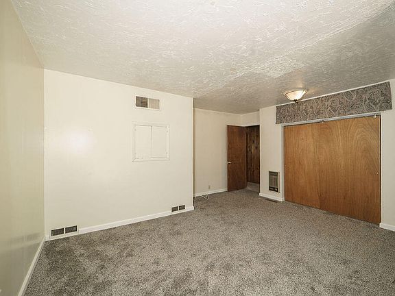 4th image of 86 Long St
