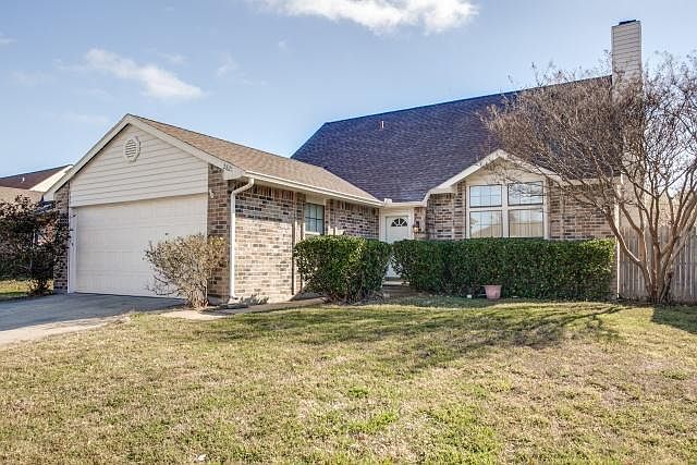 1st image of 2821 Armstrong Dr