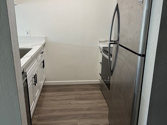 3rd image of 688 Mariners Island Blvd APT 118