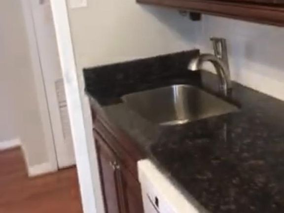 5th image of 6101 Arlington Blvd #705