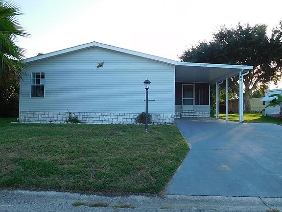 3rd image of 1045 Thrush Cir