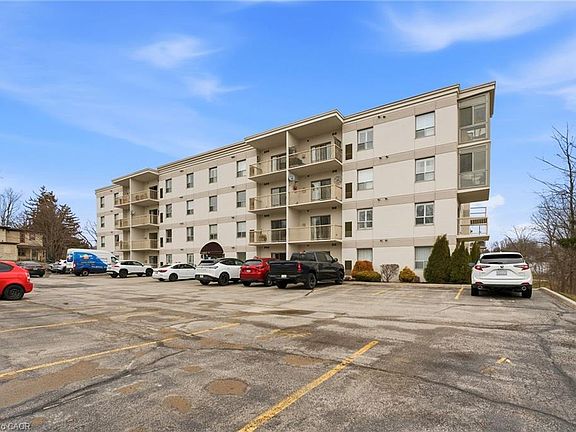 4th image of 12 Saint Andrew St #408