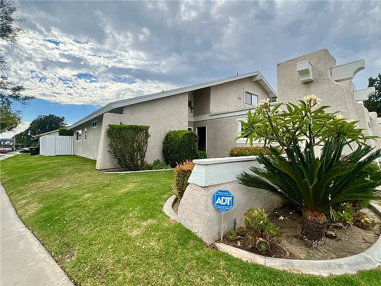 724 N Morgan St #A — Photo 2