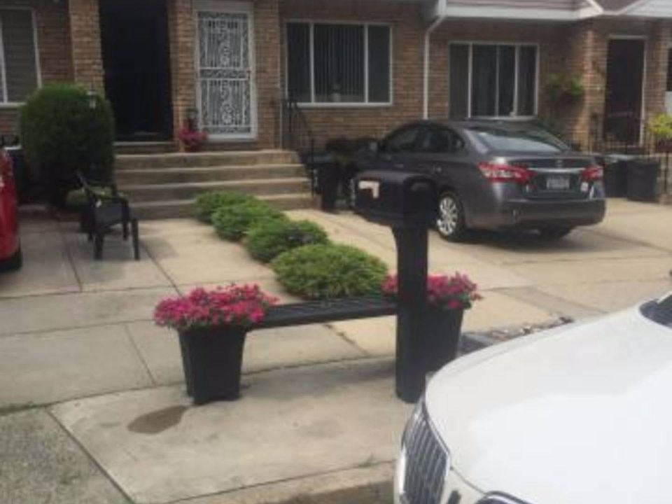 1st image of 727 Barlow Ave