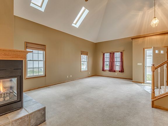 4th image of 700 Fiddlers Creek Dr #1