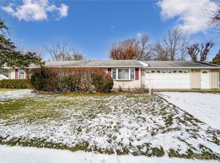 6 E Auburn Ave, Springfield, OH 45506
