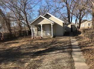 205 SW 9th St, Blue Springs, MO 64015