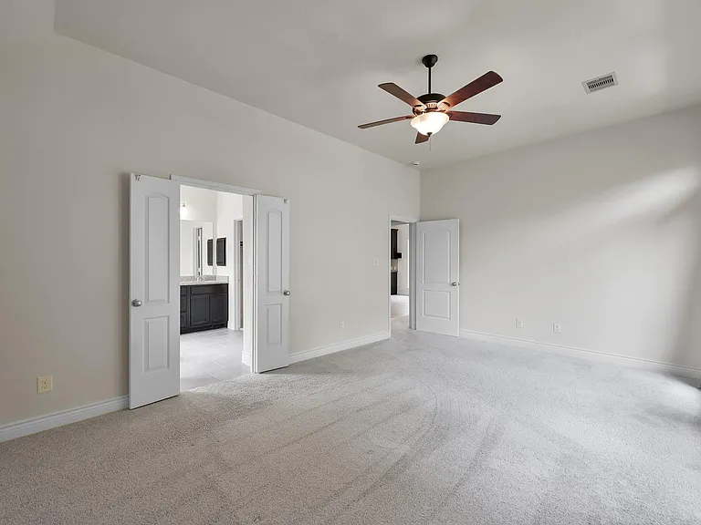 122 Kinnerly Peak Pl — Photo 18