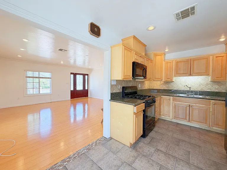 9046 Gallatin Rd — Photo 8