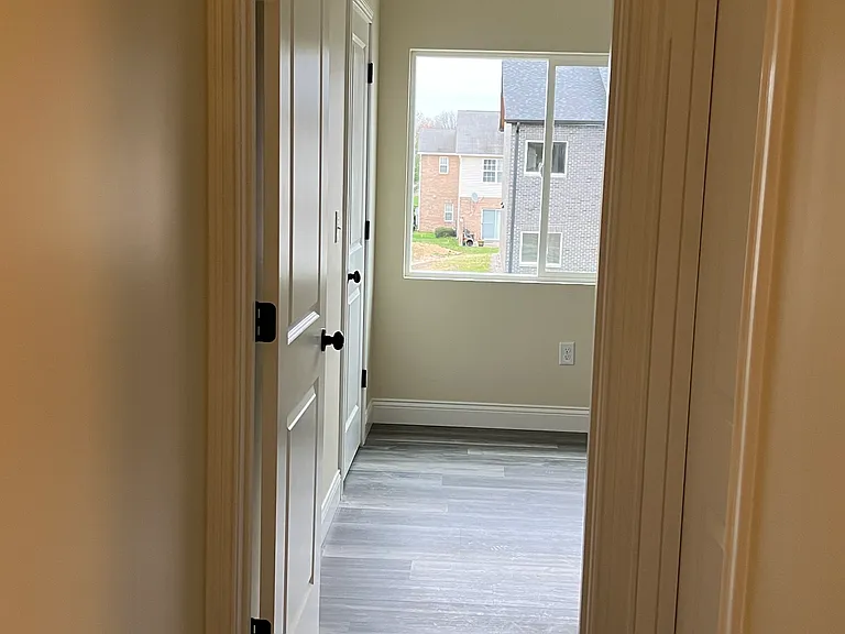 3840 Rohling Oaks Dr #4 — Photo 11