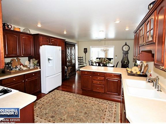 Lots of food prep area