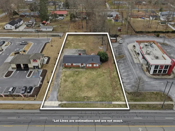 1505 N Jackson St, Tullahoma, TN 37388